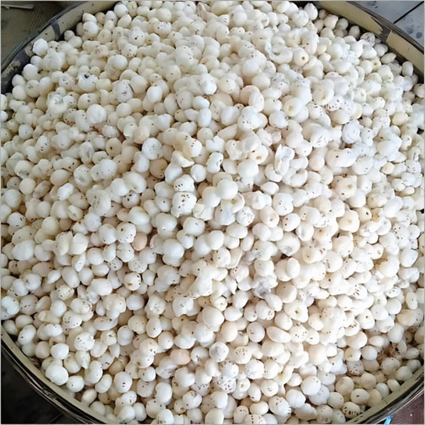High-quality raw makhana (foxnuts) – clean, white, puffed lotus seeds suitable for export, snacking, or roasting