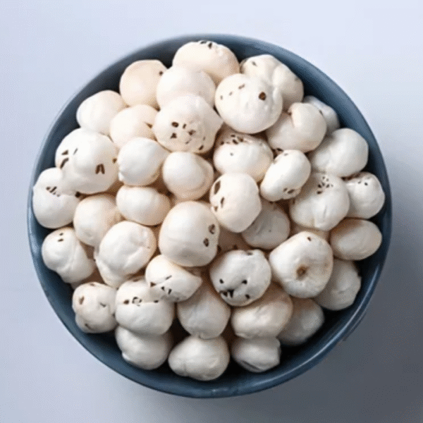 High-quality raw makhana (foxnuts) – clean, white, puffed lotus seeds suitable for export, snacking, or roasting