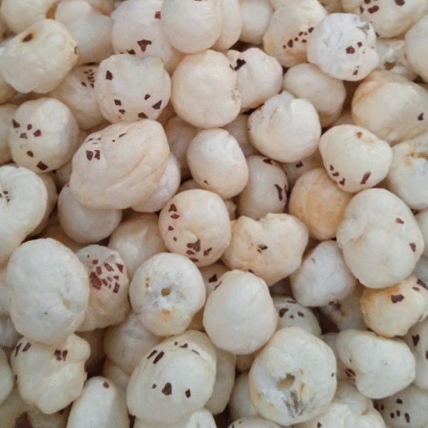 High-quality raw makhana (foxnuts) – clean, white, puffed lotus seeds suitable for export, snacking, or roasting